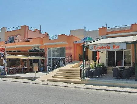 Pelopas מלון