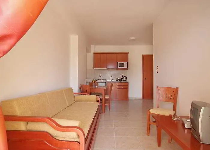 Hotel Pelopas 4*