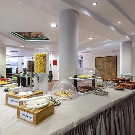 Pelopas 4* Тигаки
