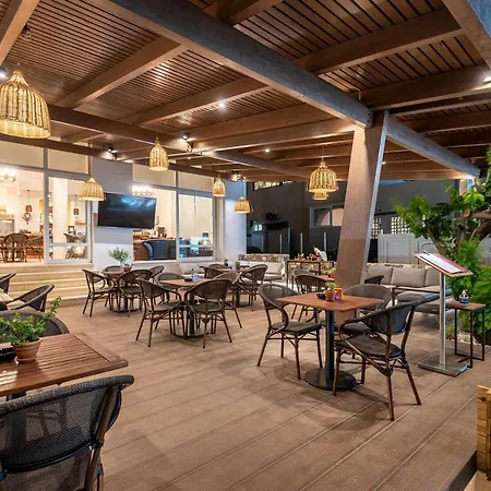 Pelopas Szálloda Tigaki