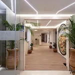 Pelopas 4*