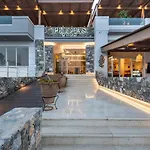 Pelopas Hotel 4*