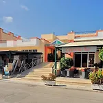 Pelopas Hotel