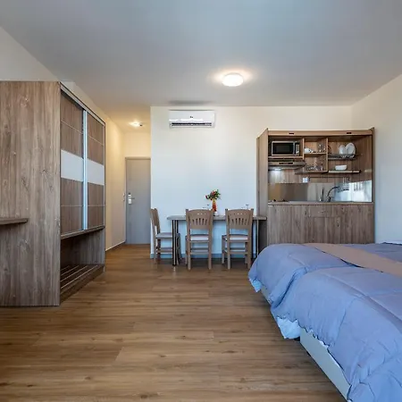 Pelopas Hotel
